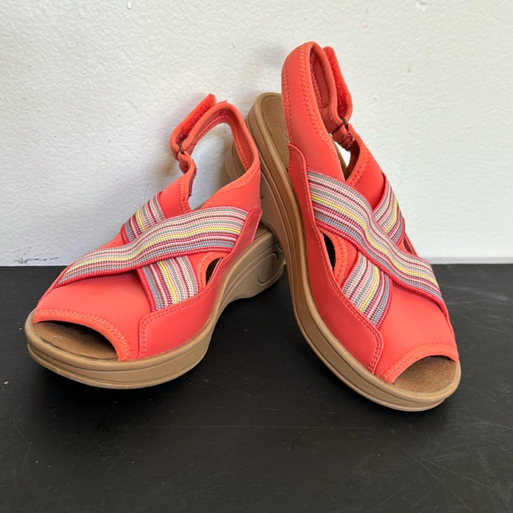 So-Lite by Easy Streets Orange Peep Toe Sling Back Sandals
